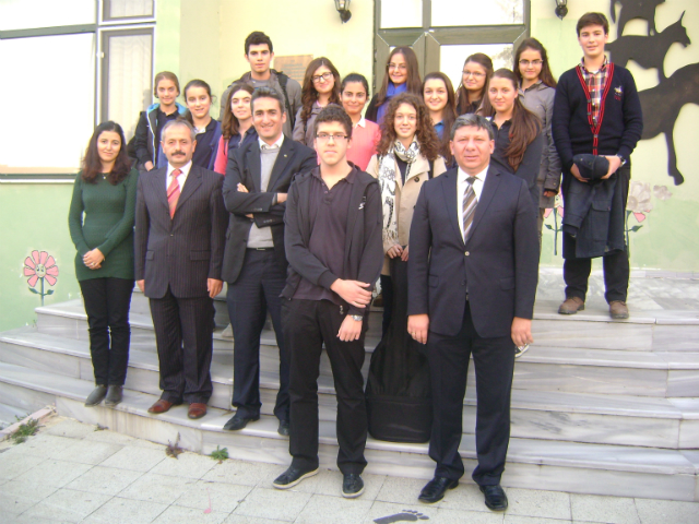 Bilinçli Gençler Derneği - Türkiye Bilinçli Gençlik Projesi - "KİMSESİZ DEĞİLSİNİZ" - Tes-İş Adapazarı Anadolu Lisesi - SAKARYA