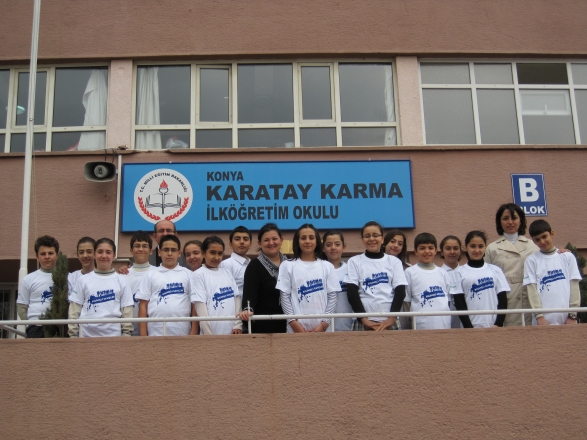 Bilinçli Gençler Derneği - Türkiye Bilinçli Gençlik Projesi - "BİZ BÜYÜK BİR AİLEYİZ" - Karma İlköğretim Okulu - KONYA