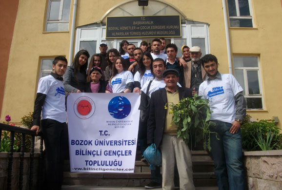 Bilinçli Gençler Derneği - Türkiye Bilinçli Gençlik Projesi - "DÜN İLE BUGÜN ARASINDAKİ KÖPRÜMÜZ YAŞLILARIMIZA SAYGI VE ÖNEM" - Bozok Üniversitesi Bilinçli Gençler Topluluğu - YOZGAT