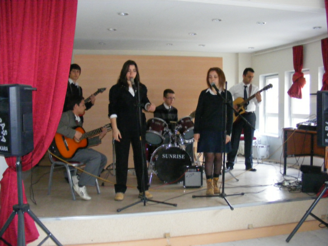 Bilinçli Gençler Derneği - Türkiye Bilinçli Gençlik Projesi - "MÜZİK BENİM ÖZGÜR YANIM" - Bayraklı Gümüşpala Ticaret Meslek Lisesi - İZMİR