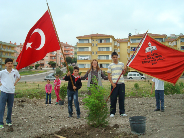 Bilinçli Gençler Derneği - Türkiye Bilinçli Gençlik Projesi - "YEŞİL ÇEVRE" - Sevinç Kurşun İlköğretim Okulu - BALIKESİR