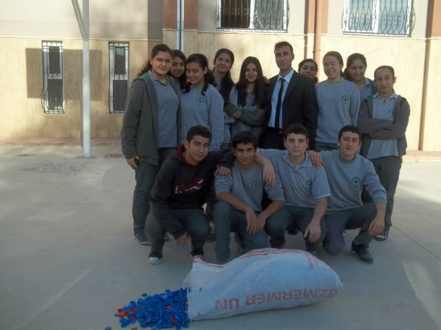 Bilinçli Gençler Derneği - Türkiye Bilinçli Gençlik Projesi - "MAVİ KAPAK KAMPANYASI" - Melikşah Anadolu Lisesi - ADANA