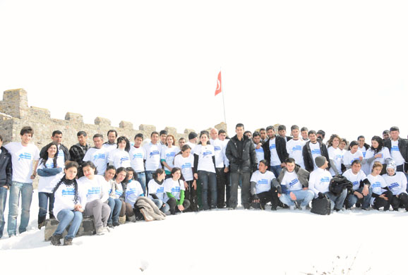 Bilinçli Gençler Derneği - Türkiye Bilinçli Gençlik Projesi - "HAYDİ BİLİNÇLİ GENÇLER ELELE, ŞANLI TARİHİN İZLERİ BİZİMLE!" - Ardahan Üniversitesi Bilinçli Gençler Topluluğu - ARDAHAN