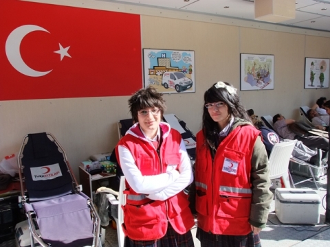 Bilinçli Gençler Derneği - Türkiye Bilinçli Gençlik Projesi - "KAN VERİYORUZ!"" - Beypazarı Anadolu Öğretmen Lisesi - ANKARA