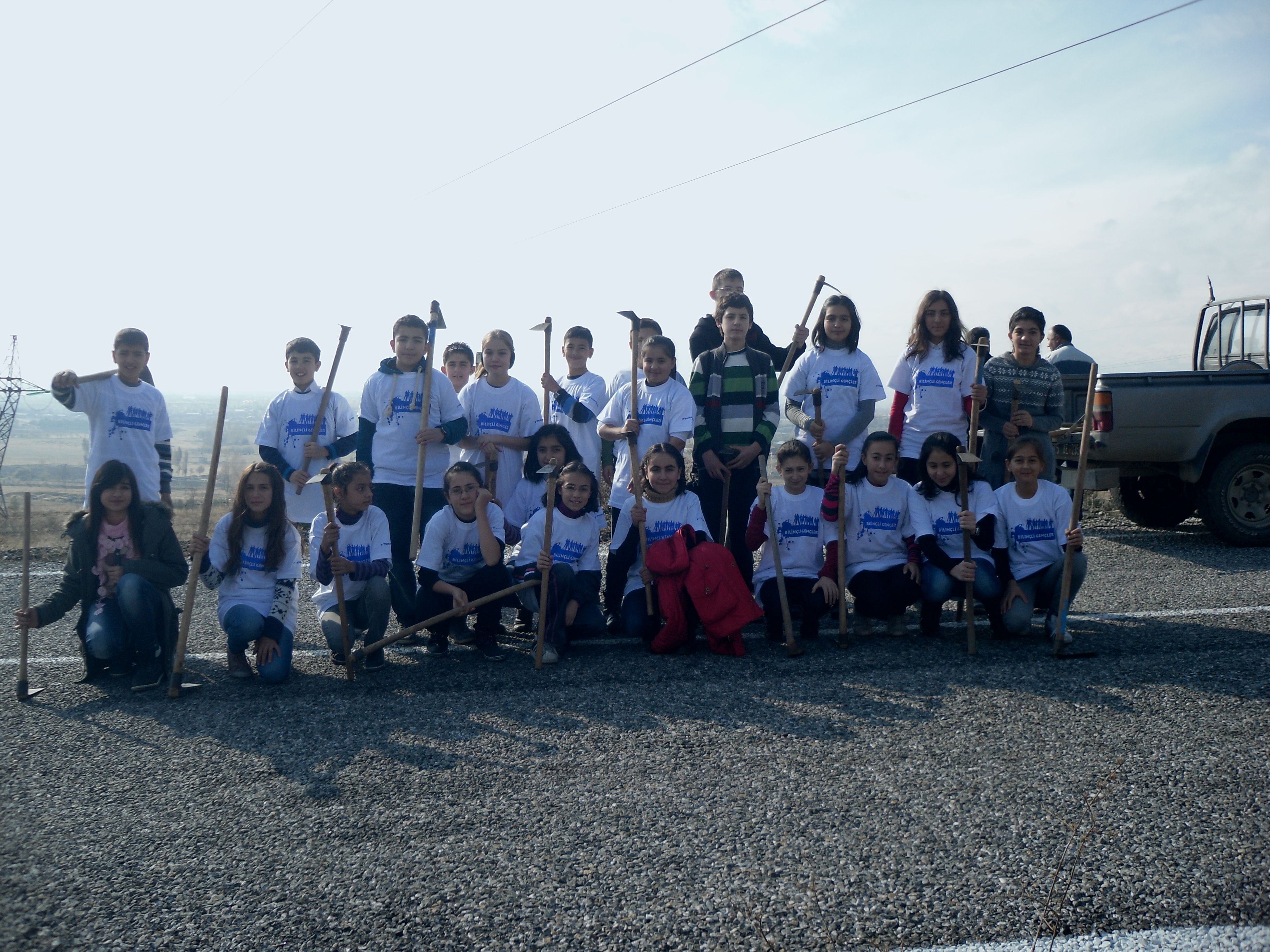 Bilinçli Gençler Derneği - Türkiye Bilinçli Gençlik Projesi - "BENİM DE DİKİLİ BİR AĞACIM OLACAK" - Ziya Gökalp İlköğretim Okulu - ERZİNCAN