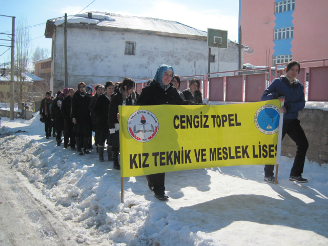 Bilinçli Gençler Derneği - Türkiye Bilinçli Gençlik Projesi - "ÖZEL EĞİTİM VE REHABİLİTASYON MERKEZİNİ ZİYARET" - SİVAS