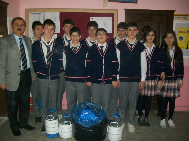 Bilinçli Gençler Derneği - Türkiye Bilinçli Gençlik Projesi - "MAVİ KAPAK ENGELLERİ AŞIYOR" - Cumhuriyet Lisesi - ORDU
