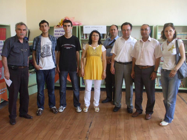 Bilinçli Gençler Derneği - Türkiye Bilinçli Gençlik Projesi - "SOKAK ÇOCUKLARI" - İzmir Anadolu Lisesi - İZMİR