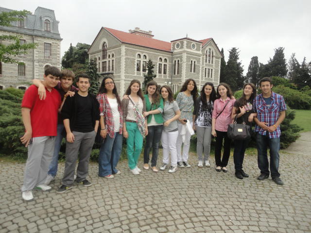 Bilinçli Gençler Derneği - Türkiye Bilinçli Gençlik Projesi - "ÜNİVERSİTEMİ TANIYORUM" - E.C.A. Elginkan Anadolu Lisesi - İSTANBUL