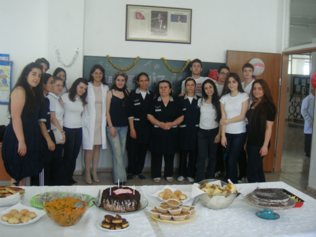 Bilinçli Gençler Derneği - Türkiye Bilinçli Gençlik Projesi - "EMEĞE SAYGI" - Özel Ahmet Şimşek Anadolu Lisesi - İSTANBUL