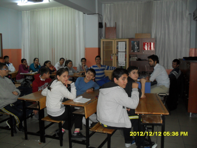 Bilinçli Gençler Derneği - Türkiye Bilinçli Gençlik Projesi - "MİNİKLER ÜNİVERSİTELİLERLE BULUŞUYOR!" - Gültepe İlkokulu - İSTANBUL