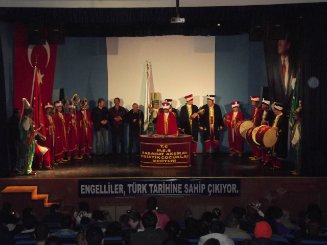Bilinçli Gençler Derneği - Türkiye Bilinçli Gençlik Projesi - "OTİSTİK GENÇLER TARİHİNE SAHİP ÇIKIYOR" - Sabahat Akşıray Oçem - İZMİR