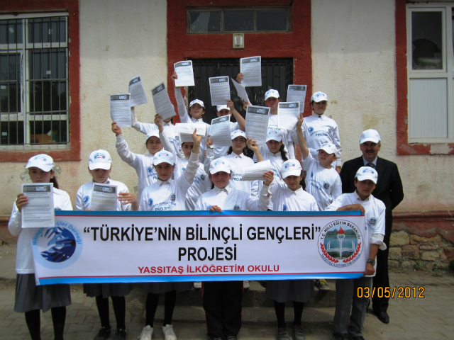 Bilinçli Gençler Derneği - Türkiye Bilinçli Gençlik Projesi - "TÜRKİYE'NİN BİLİNÇLİ GENÇLERİ" - Yassıtaş İlköğretim Okulu - ORDU