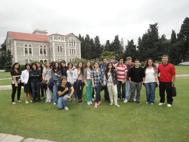 Bilinçli Gençler Derneği - Türkiye Bilinçli Gençlik Projesi - "ÜNİVERSİTEMİ TANIYORUM" - E.C.A. Elginkan Anadolu Lisesi - İSTANBUL