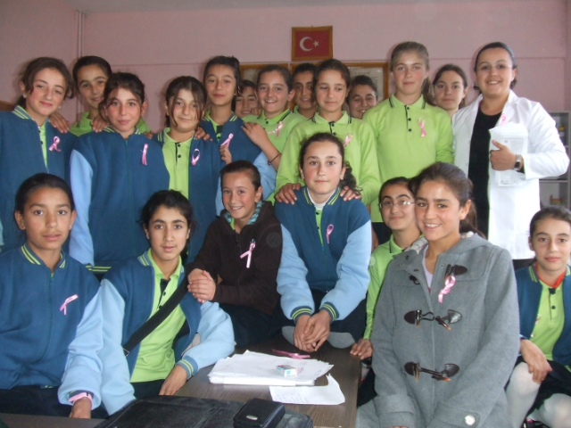 Bilinçli Gençler Derneği - Türkiye Bilinçli Gençlik Projesi - "ANNEMİ SEVİYORUM, ANNEMİ KORUYORUM" - Kemerkaya Ortaokulu - AFYONKARAHİSAR