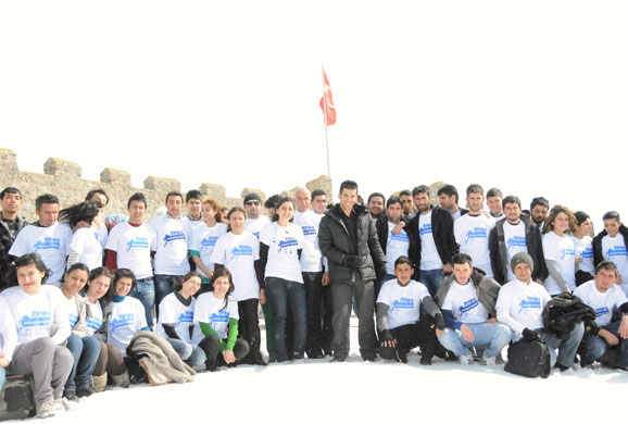 Bilinçli Gençler Derneği - Türkiye Bilinçli Gençlik Projesi - "HAYDİ BİLİNÇLİ GENÇLER ELELE, ŞANLI TARİHİN İZLERİ BİZİMLE!" - Ardahan Üniversitesi Bilinçli Gençler Topluluğu - ARDAHAN