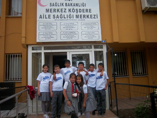 Bilinçli Gençler Derneği - Türkiye Bilinçli Gençlik Projesi - "İNSANIMIZ İÇİN TOPLUYORUZ" - Anafartalar İlköğretim Okulu - ÇANAKKALE