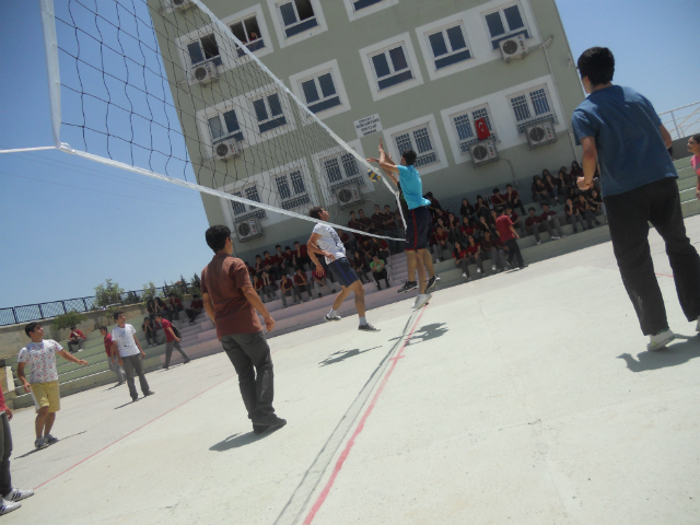 Bilinçli Gençler Derneği - Türkiye Bilinçli Gençlik Projesi - "SPORUN ÖĞRENCİLERE SEVDİRİLMESİ" - Seyhan Anadolu Lisesi - ADANA