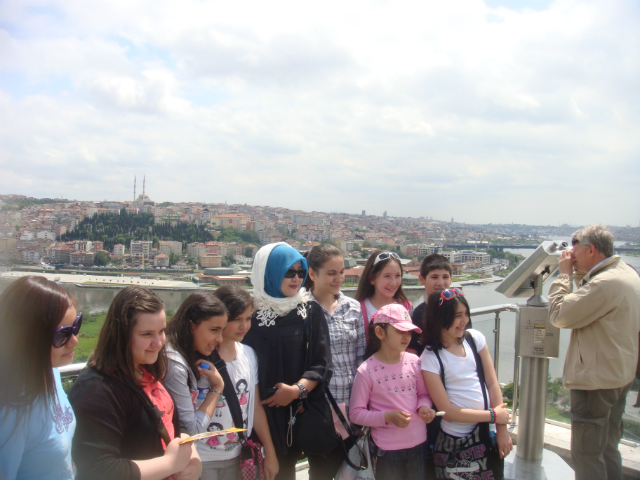 Bilinçli Gençler Derneği - Türkiye Bilinçli Gençlik Projesi - "KAYIP TARİHİN PEŞİNDE" - Eyüp İslambey İlköğretim Okulu - İSTANBUL