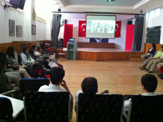 Bilinçli Gençler Derneği - Türkiye Bilinçli Gençlik Projesi - "HER ÇOCUK ÖZELDİR" - Süleyman Uyar İlköğretim Okulu - ANKARA