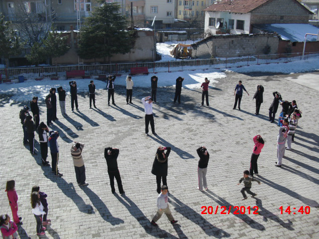 Bilinçli Gençler Derneği - Türkiye Bilinçli Gençlik Projesi - "SPOR HAYATA TUTUNMANIN BİR DALIDIR" - Miralay Reşatbey İlköğretim Okulu - AFYONKARAHİSAR