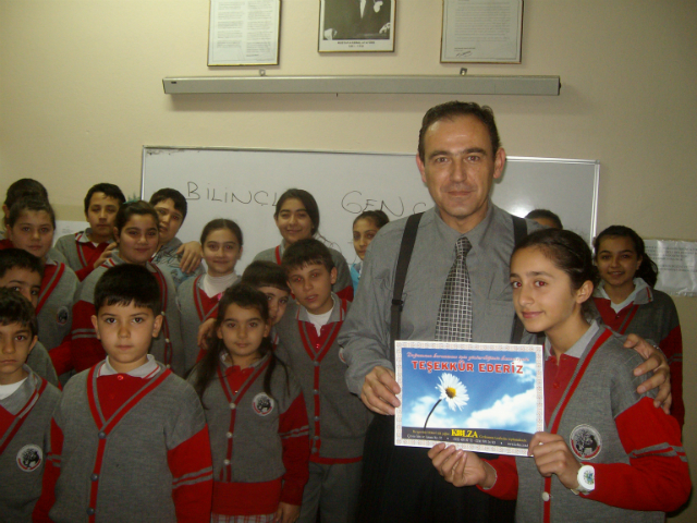 Bilinçli Gençler Derneği - Türkiye Bilinçli Gençlik Projesi - "ATIK YAĞLAR BİDONLARA, RAHAT NEFES CANLILARA" - İsmet Yorgancılar İlköğretim Okulu - İZMİR