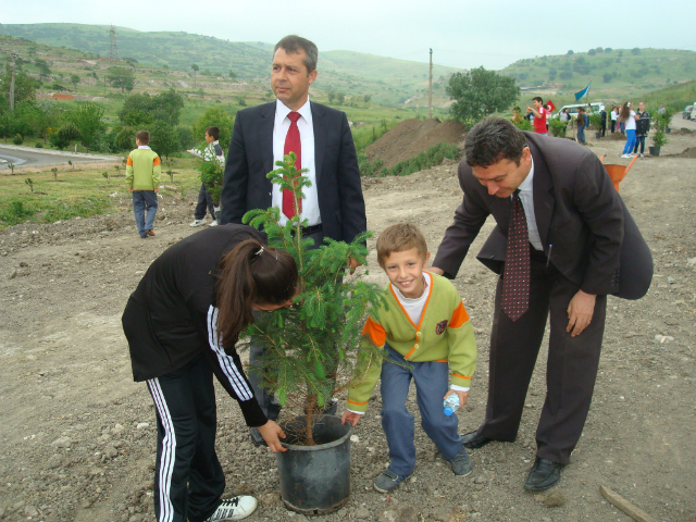 Bilinçli Gençler Derneği - Türkiye Bilinçli Gençlik Projesi - "YEŞİL ÇEVRE" - Sevinç Kurşun İlköğretim Okulu - BALIKESİR