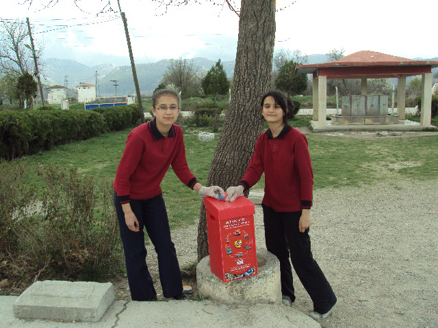 Bilinçli Gençler Derneği - Türkiye Bilinçli Gençlik Projesi - "ATIK PİL ÇÖP DEĞİLDİR" - Karapınar İlköğretim Okulu - BURDUR