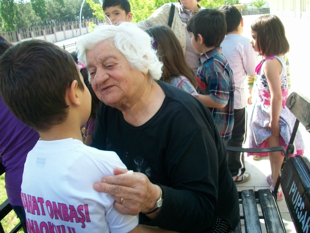 Bilinçli Gençler Derneği - Türkiye Bilinçli Gençlik Projesi - "KÜÇÜKLERDEN BÜYÜKLERE SEVGİ DOLU YOLCULUK" - Nezahat Onbaşı Anaokulu - ANKARA