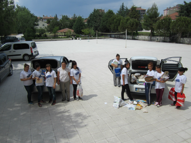 Bilinçli Gençler Derneği - Türkiye Bilinçli Gençlik Projesi - "ATMAYALIM, YAKMAYALIM, TOPLAYALIM" - Burdur Kız Teknik ve Meslek Lisesi - BURDUR