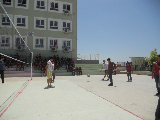 Bilinçli Gençler Derneği - Türkiye Bilinçli Gençlik Projesi - "SPORUN ÖĞRENCİLERE SEVDİRİLMESİ" - Seyhan Anadolu Lisesi - ADANA