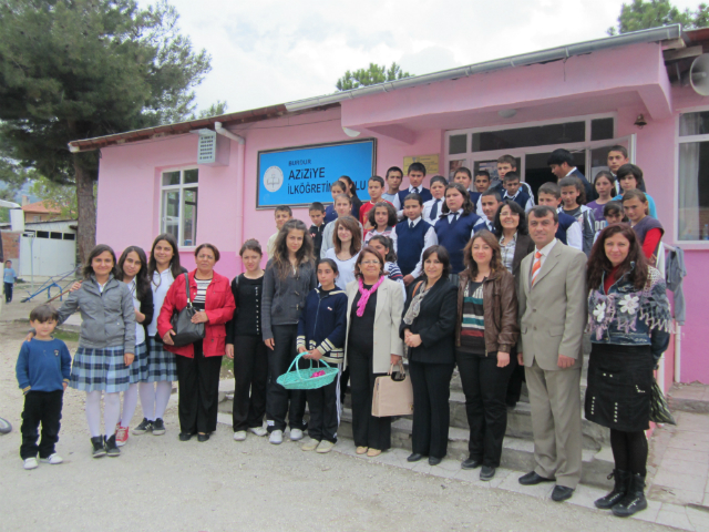 Bilinçli Gençler Derneği - Türkiye Bilinçli Gençlik Projesi - "ÇOCUKLUĞUNU, ÇOCUKLARLA PAYLAŞ" - Burdur Kız Teknik ve Meslek Lisesi - BURDUR