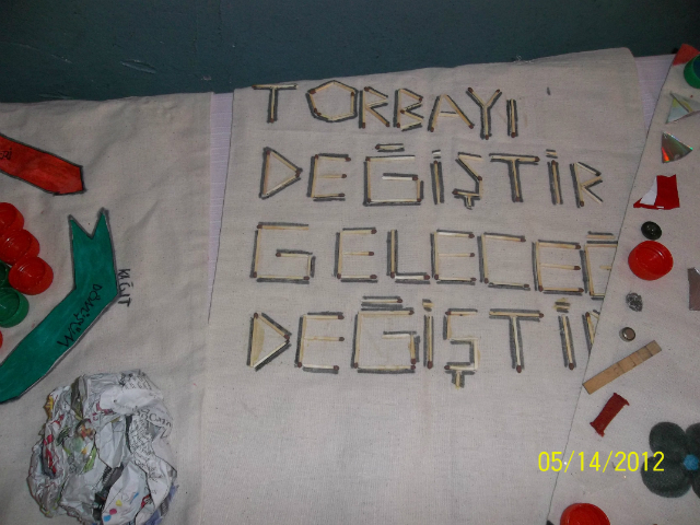 Bilinçli Gençler Derneği - Türkiye Bilinçli Gençlik Projesi - "GERİ DÖNÜŞÜM" - İnkılap İlköğretim Okulu - İZMİR