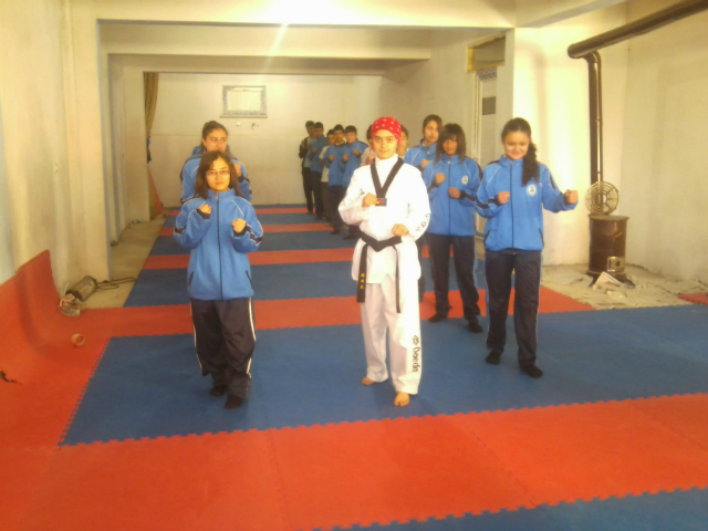 Bilinçli Gençler Derneği - Türkiye Bilinçli Gençlik Projesi - "ŞAMPİYONLUĞA İLK ADIM" - İğdir Lisesi - KASTAMONU