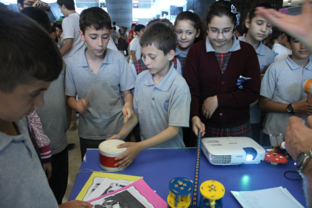 Bilinçli Gençler Derneği - Türkiye Bilinçli Gençlik Projesi - "MATEMATİK SOKAĞI" - İstek Özel Kaşgarlı Mahmut Fen Lisesi - İSTANBUL