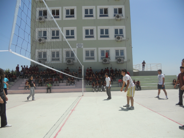 Bilinçli Gençler Derneği - Türkiye Bilinçli Gençlik Projesi - "SPORUN ÖĞRENCİLERE SEVDİRİLMESİ" - Seyhan Anadolu Lisesi - ADANA