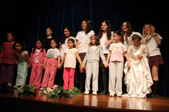 Bilinçli Gençler Derneği - Türkiye Bilinçli Gençlik Projesi - "KARDEŞİM OLUR MUSUN?" - Saint Michel Fransız Lisesi - İSTANBUL