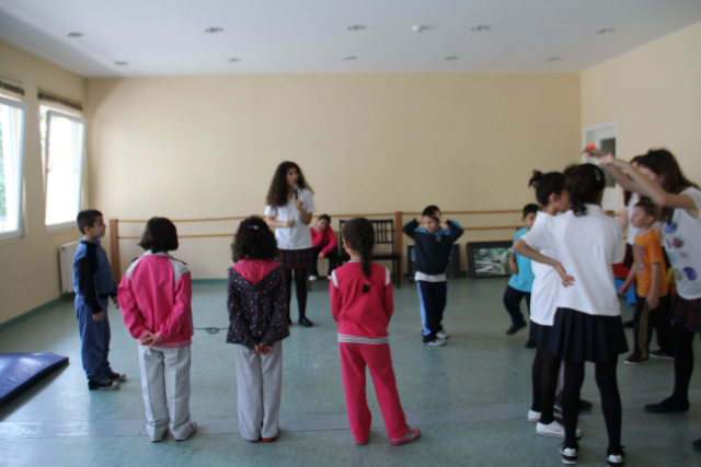 Bilinçli Gençler Derneği - Türkiye Bilinçli Gençlik Projesi - "KARDEŞİM OLUR MUSUN?" - Saint Michel Fransız Lisesi - İSTANBUL