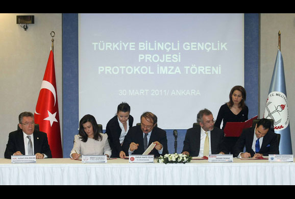 Kerem Hasanoğlu - Bilinçli Gençler Derneği Genel Başkanı - Türkiye Bilinçli Gençlik Projesi